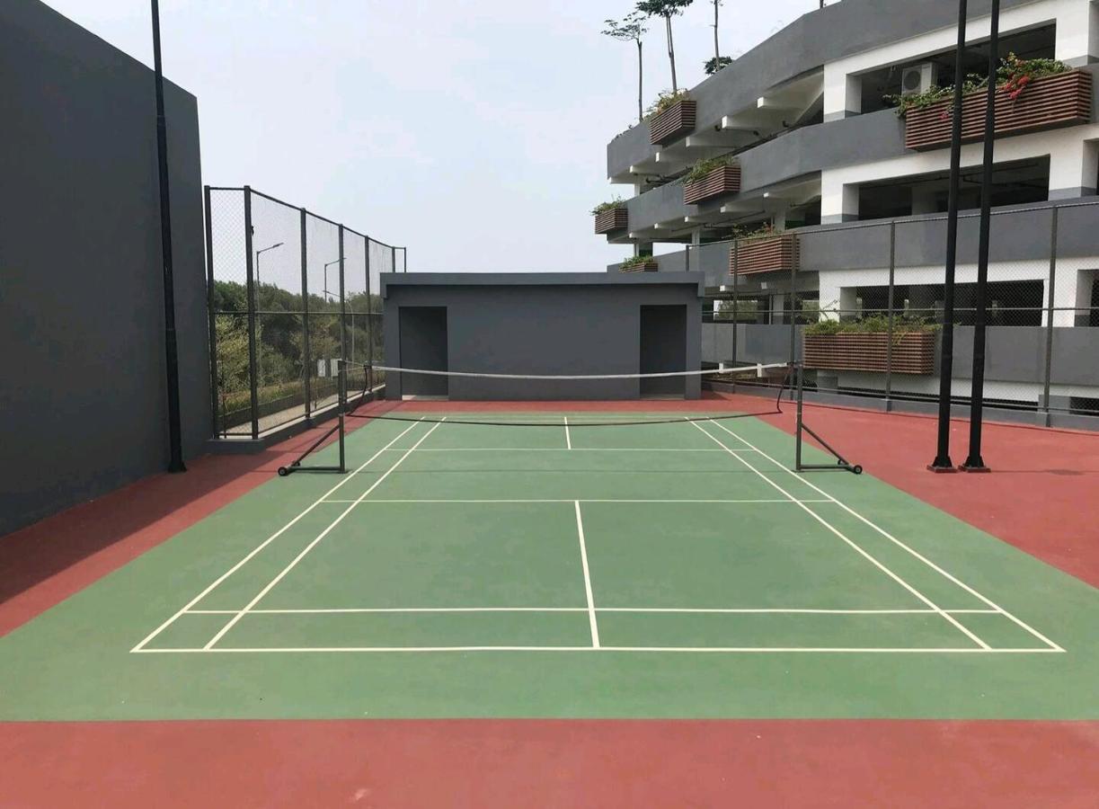 Studio Sea View Apartment At Gold Coast Pik By Mysweethome Jakarta Exteriör bild