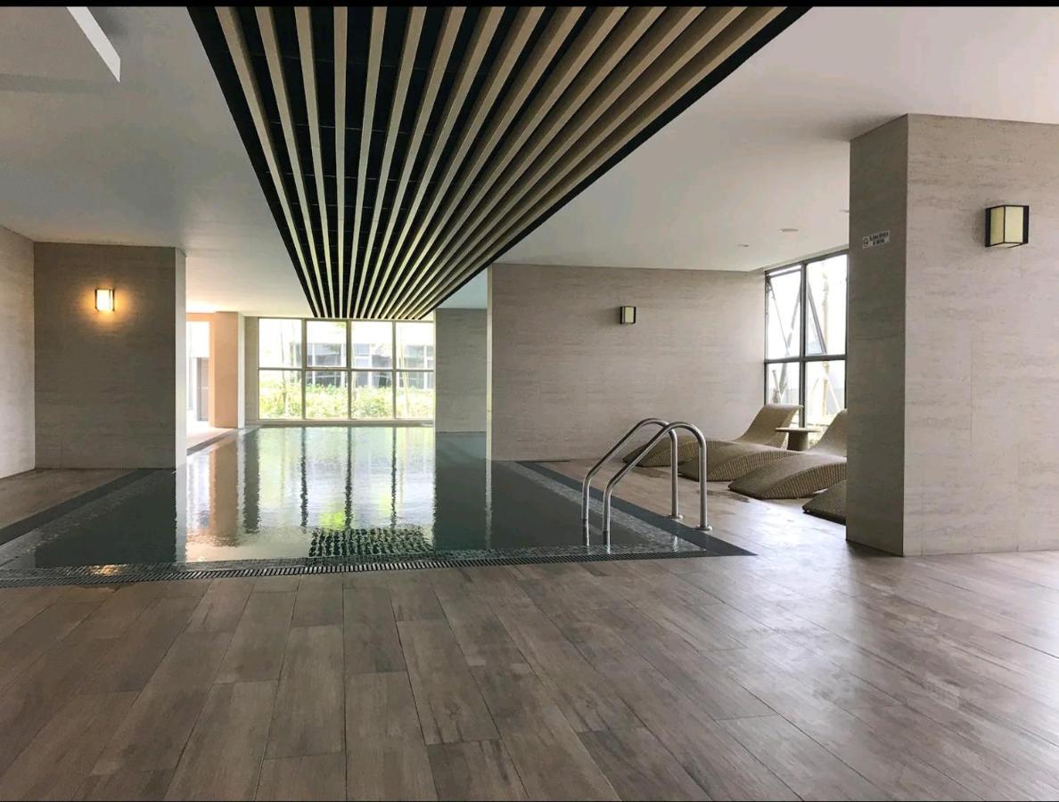 Studio Sea View Apartment At Gold Coast Pik By Mysweethome Jakarta Exteriör bild
