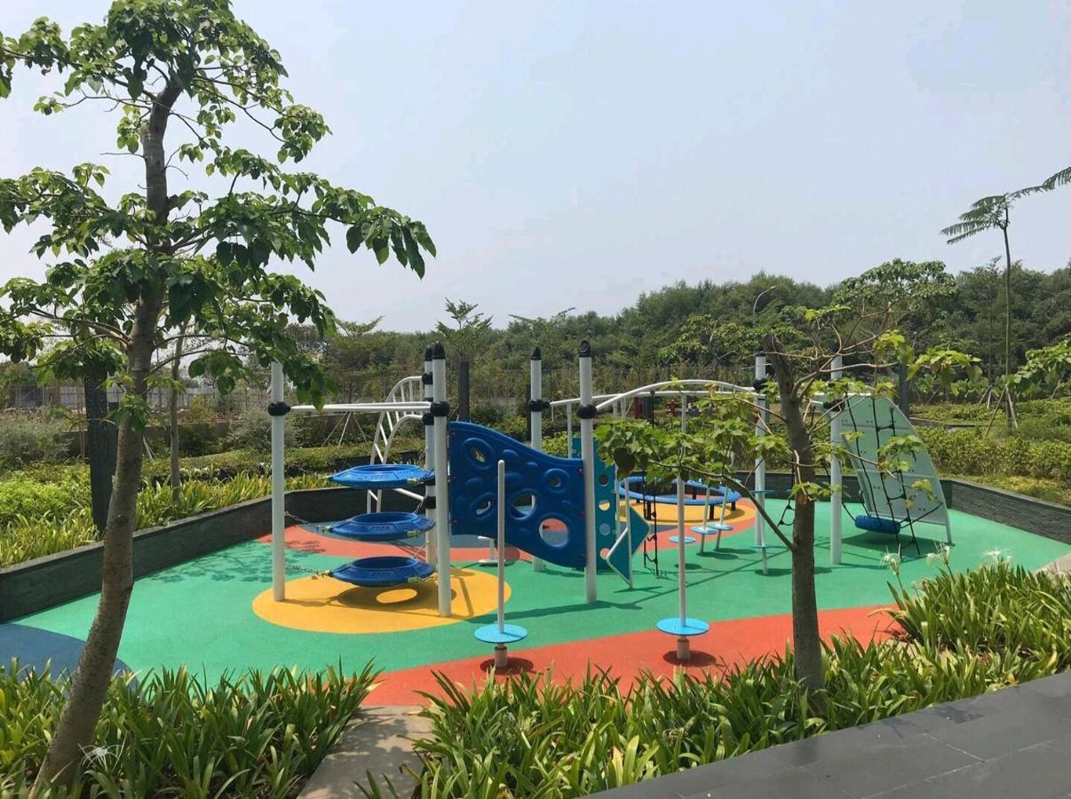 Studio Sea View Apartment At Gold Coast Pik By Mysweethome Jakarta Exteriör bild