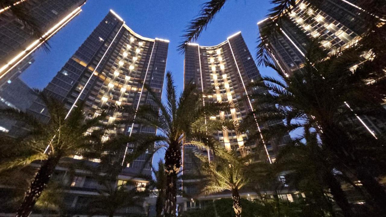 Studio Sea View Apartment At Gold Coast Pik By Mysweethome Jakarta Exteriör bild